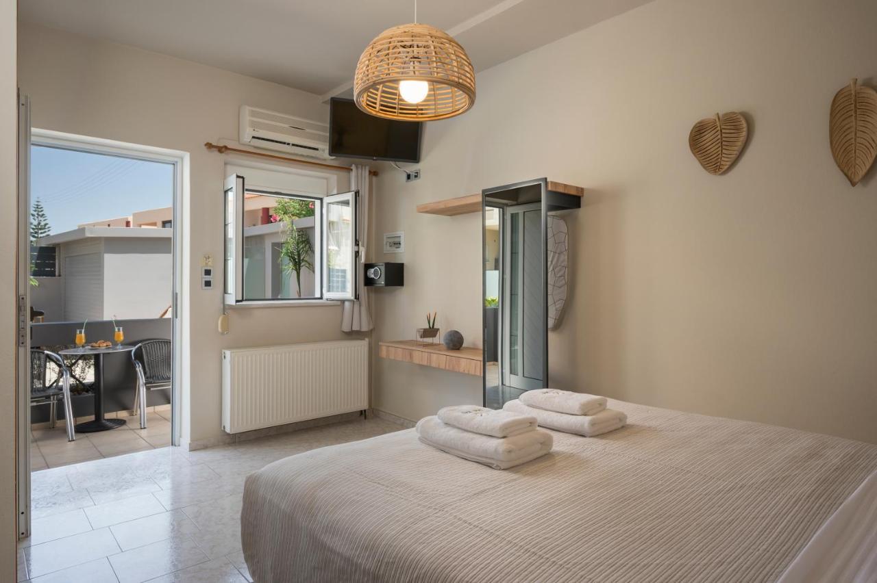 Sun Ray Studios Agia Marina Exterior foto